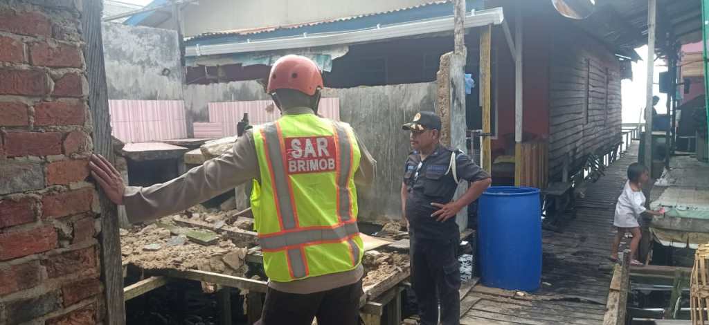 bantu korban banjir